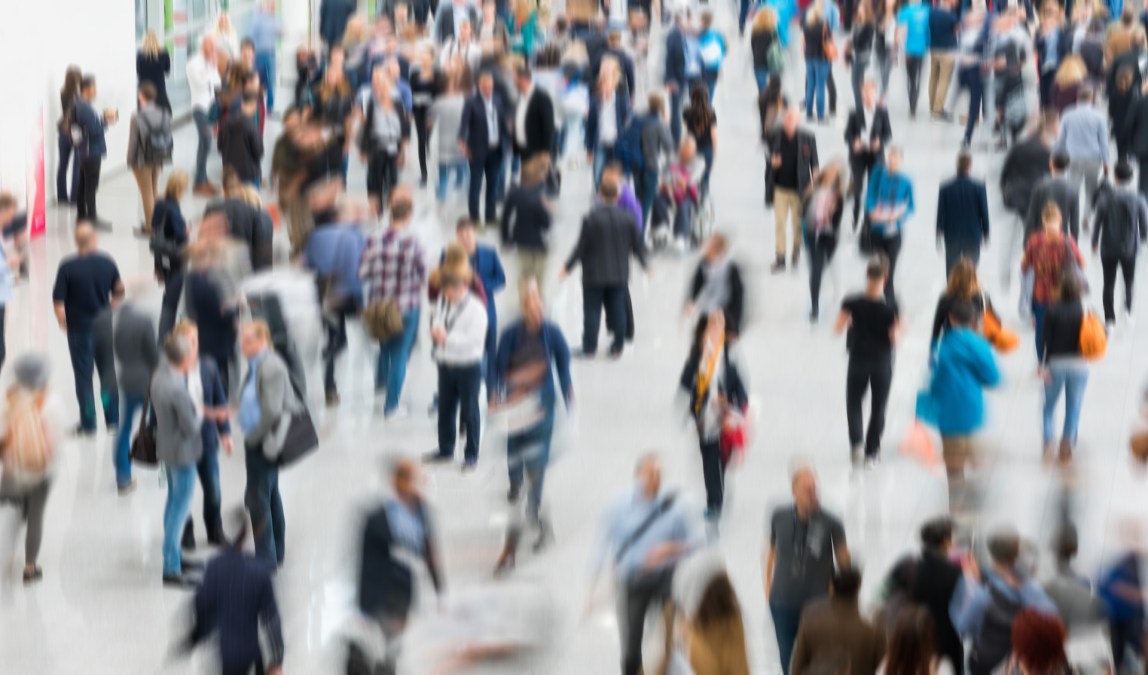 faces crowd airport biometrics