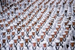 Recruit Training Command Graduation, Navy