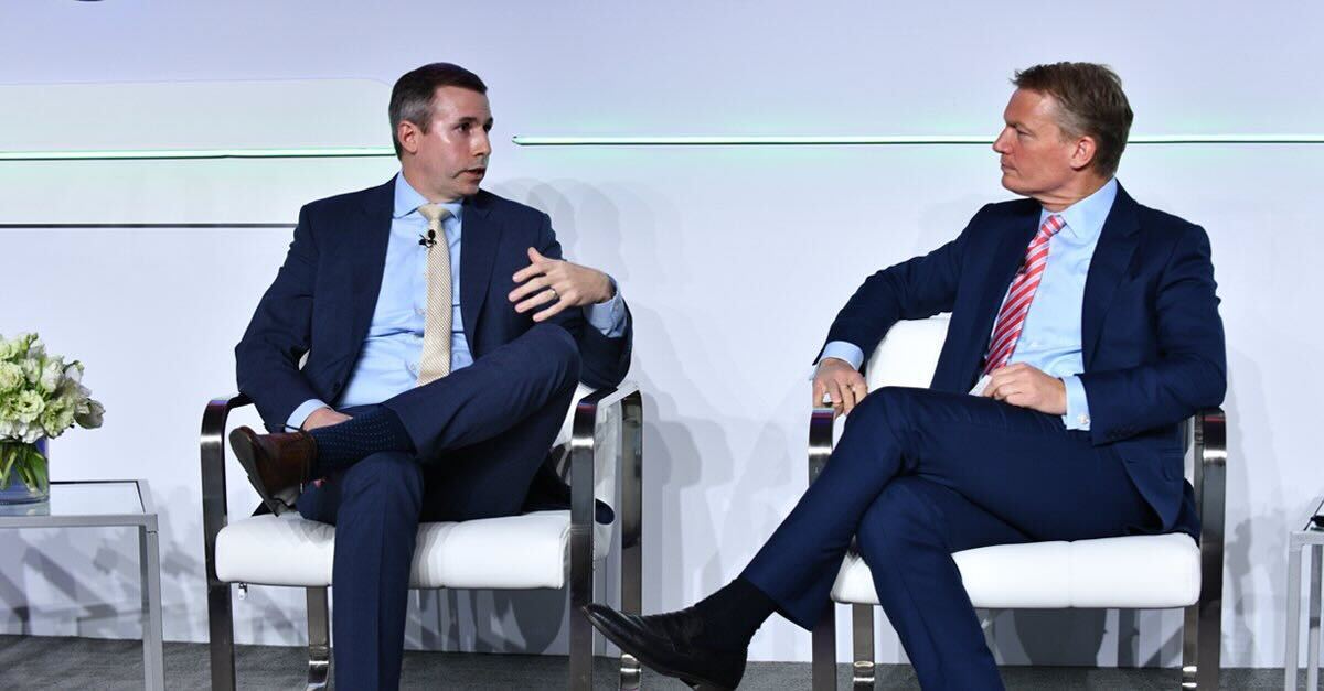 Federal CISO Chris DeRusha, left, takes part in a fireside chat with Mandiant CEO Kevin Mandia during the Google Public Sector Forum, presented by Scoop News Group, on Oct. 17, 2023, in Washington, D.C. (Scoop News Group photo by Cat Nguyen)