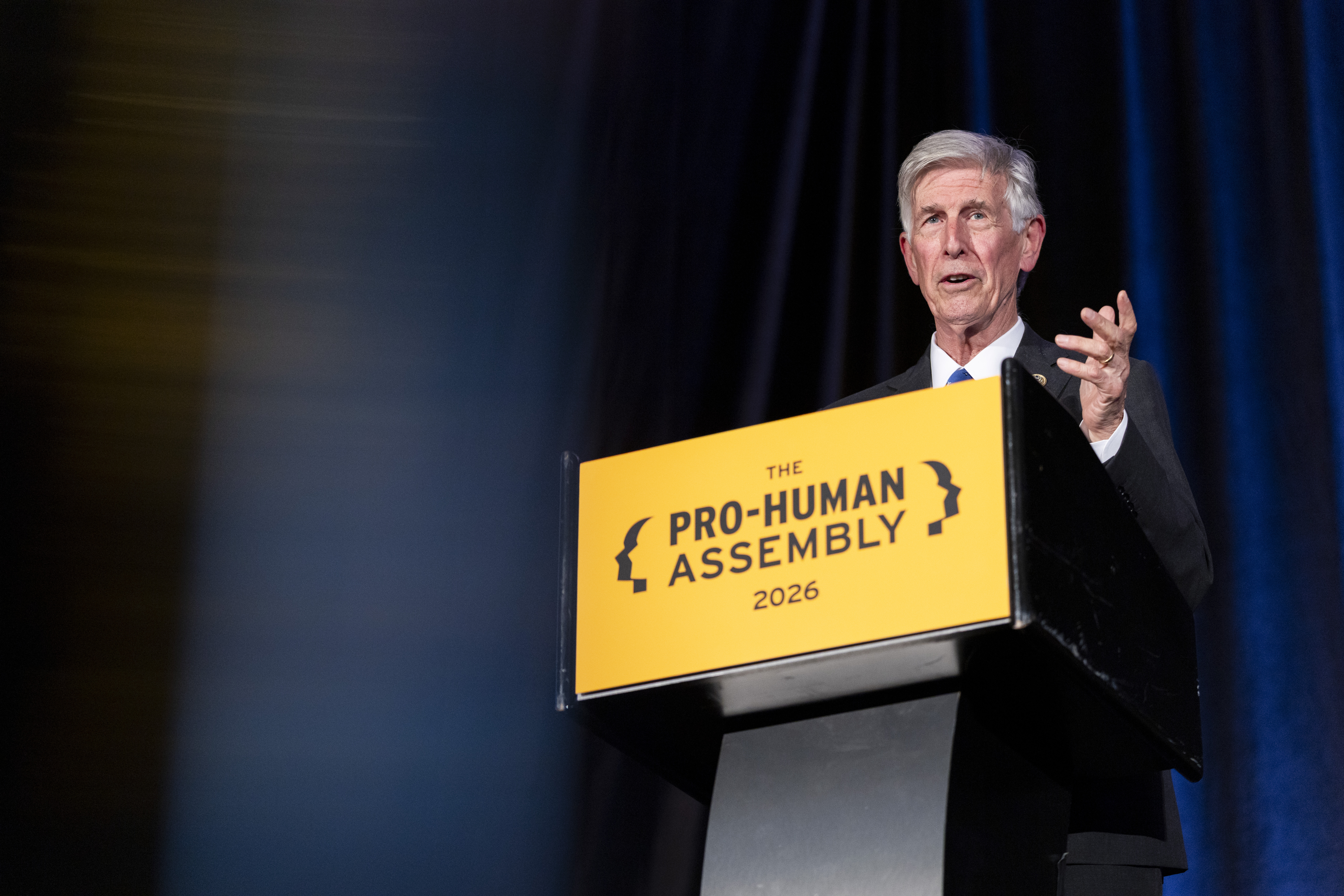 Bipartisan coalition calls on House leaders to advance AI guardrails