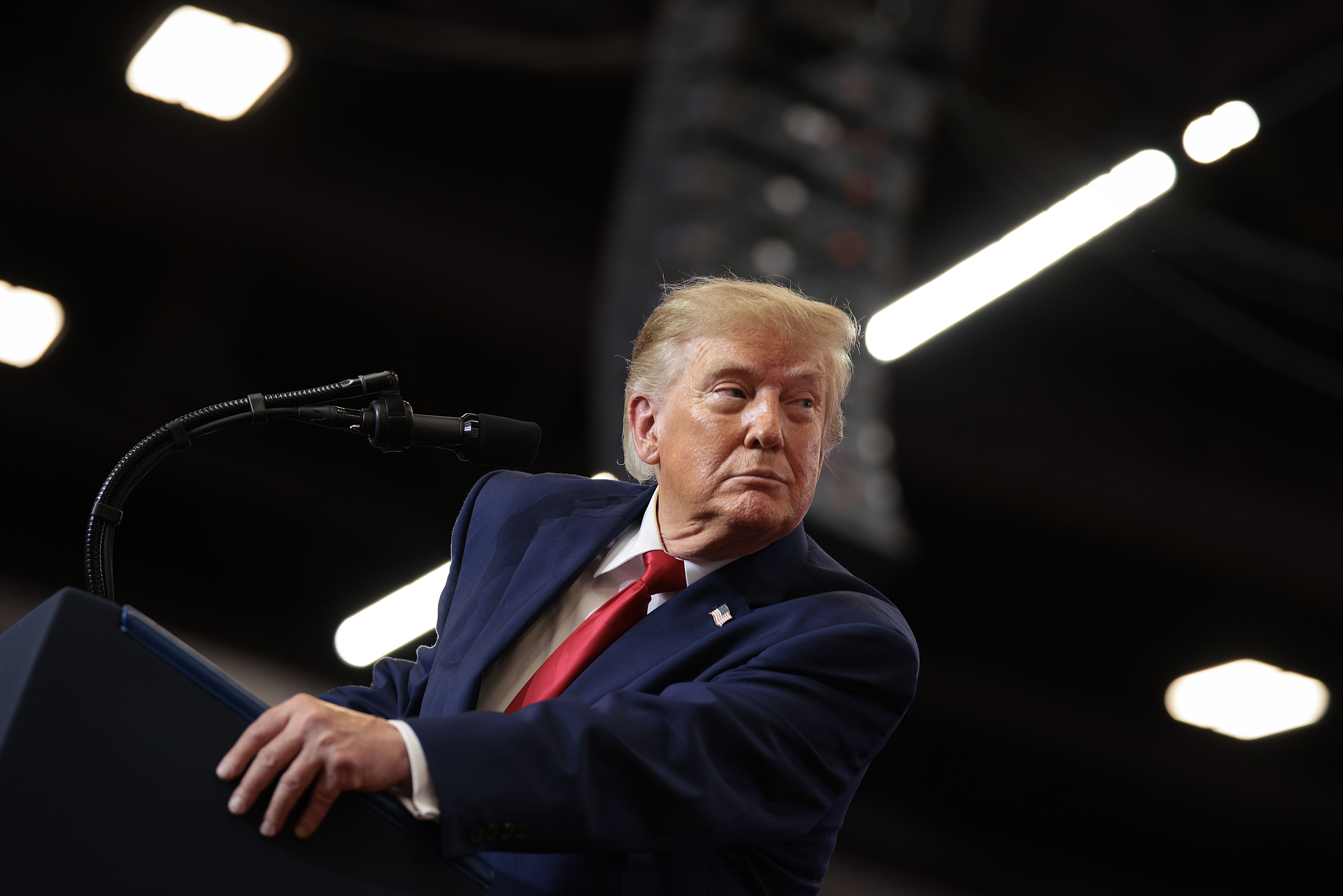 Trump's AI use to inform military operations questioned by House duo